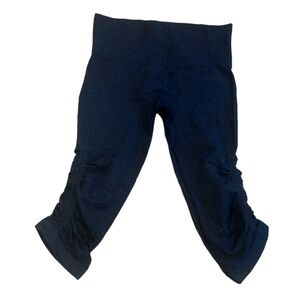 Lululemon Ebb And Flow Seamless Crop dark grey  Size 4